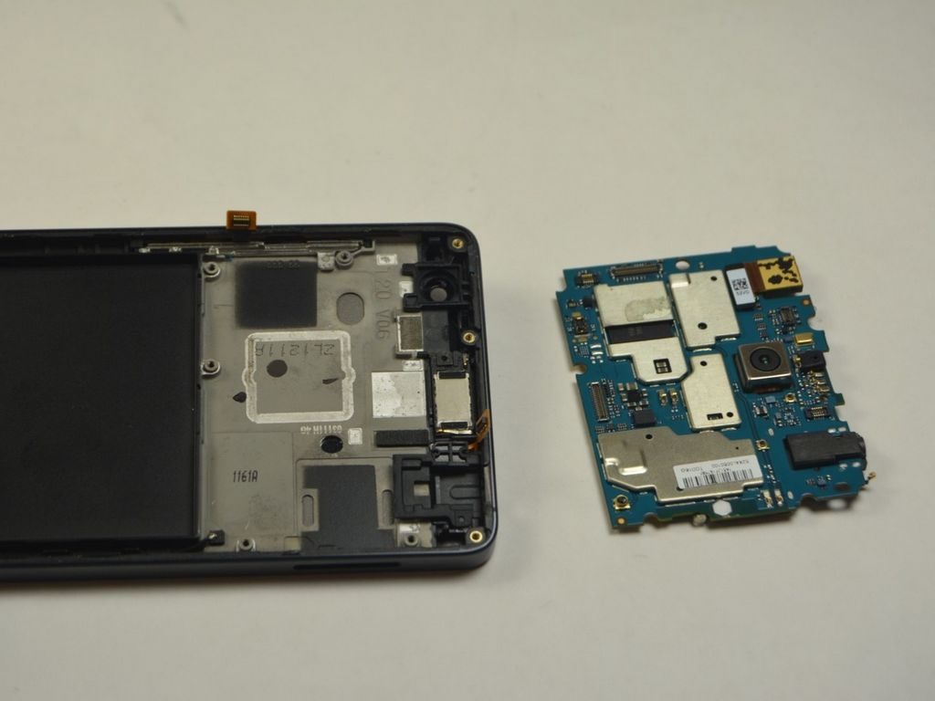 7_220xiaomi20mi4-1304176